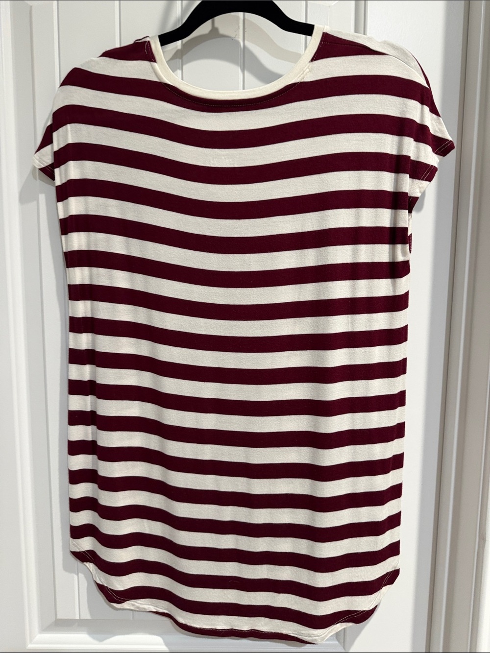 Striped Scoop Neck Pocket Tee - Burgundy & Cream - Picture 3 of 3
